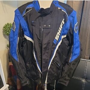 Shift Men's Black and Blue Performance Jacket